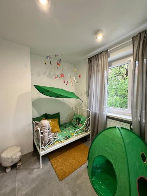Spacious Family Old Town Apartment