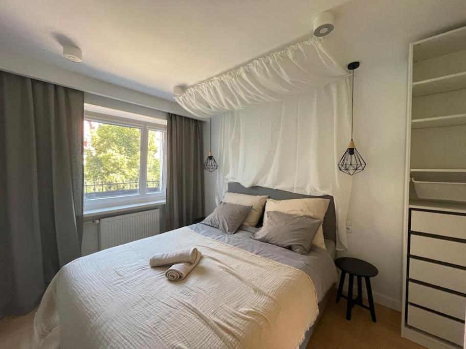 Spacious Family Old Town Apartment *